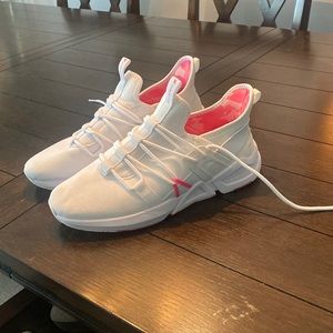 Very comfortable sneakers . Fabletics